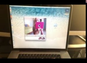 Девушки на планшет снимают свои лесбийские игры